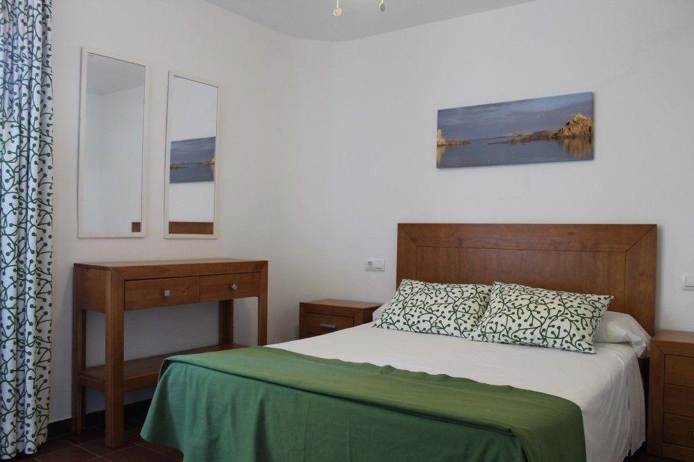 Apartaments Cales De Ponent Ciutadella  Esterno foto