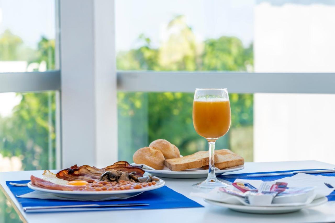 Apartaments Cales De Ponent Ciutadella  Esterno foto