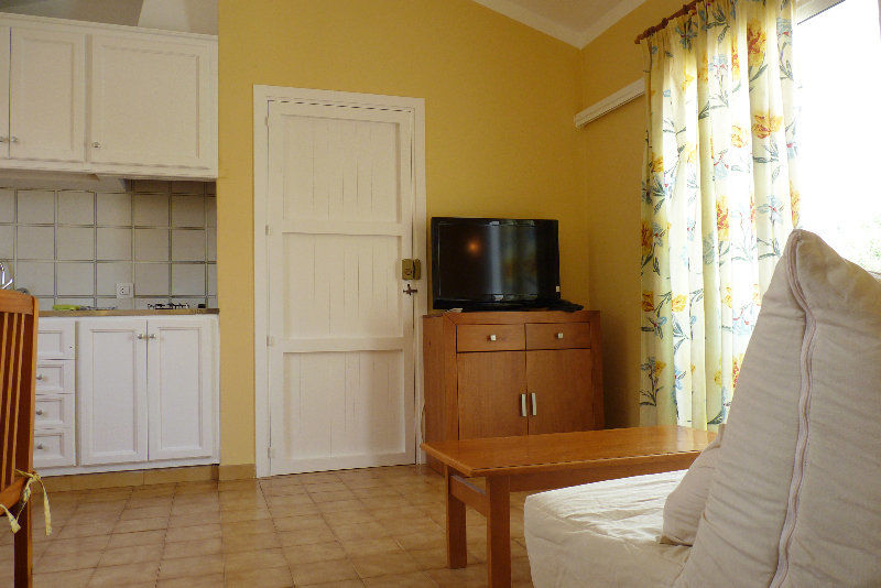 Apartaments Cales De Ponent Ciutadella  Esterno foto