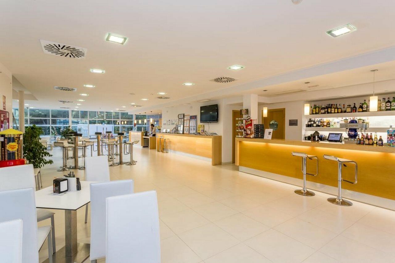 Apartaments Cales De Ponent Ciutadella  Esterno foto