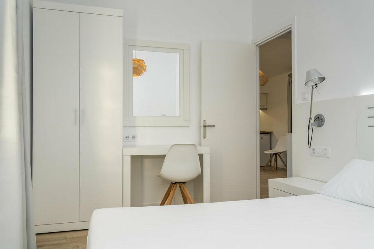 Apartaments Cales De Ponent Ciutadella  Esterno foto